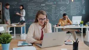 Read more about the article The Ultimate Realtor Interview Checklist: 15 Questions to Ask Before You Sign